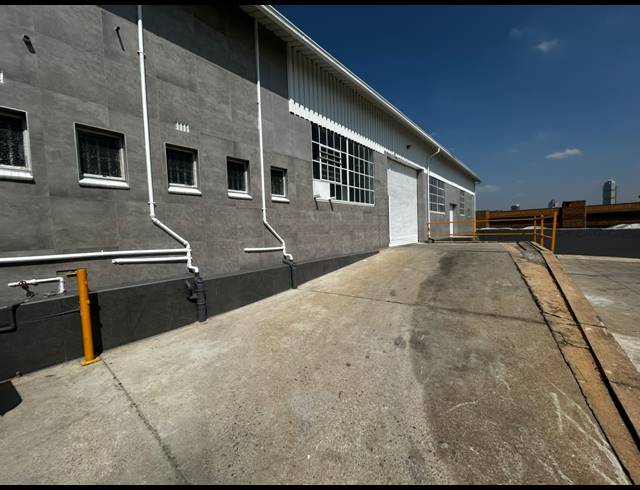 450M² WAREHOUSE TO LET IN WYNBERG